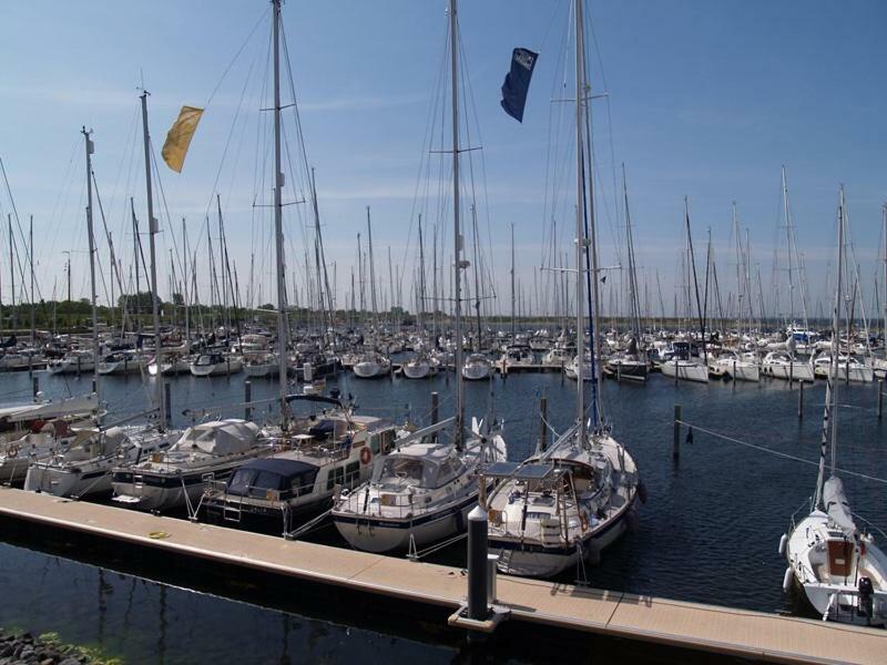 Appartement Zeeland, Bark 46 ブライニッセ エクステリア 写真